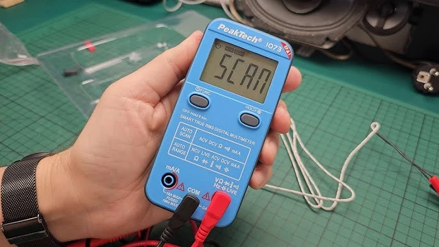 PeakTech® P 1073» 600V AC/DC smart multimeter med NCV og live-test 