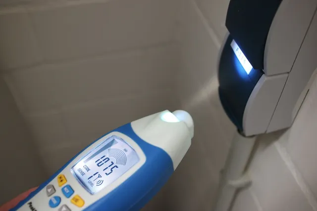 PeakTech® P 3435» Kabeldetektor-sett sender og mottaker 