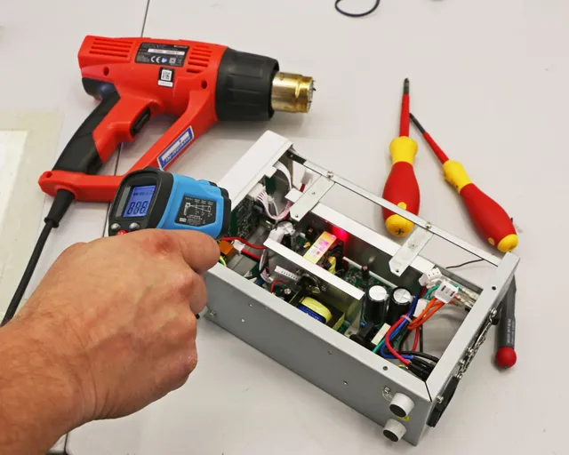 PeakTech® P 4940» Mini IR-termometer (-50 °C ... +600 °C ~ 12:1) 