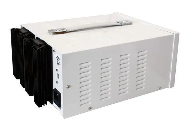 PeakTech® P 6075 Digital laboratoriestrømforsyning m/USB 