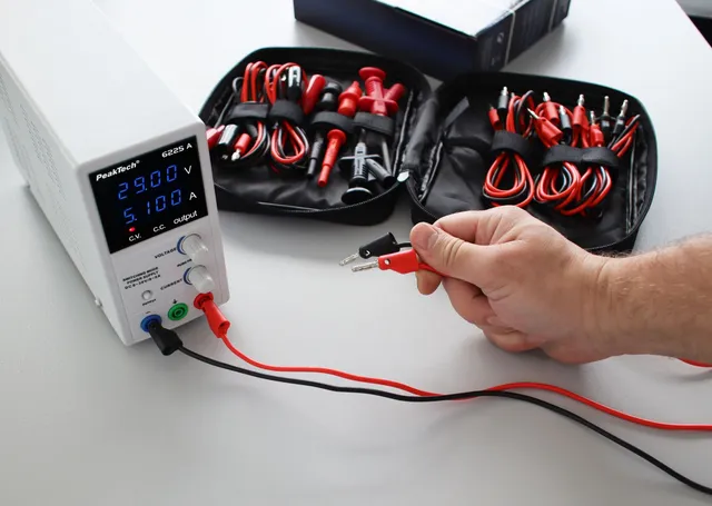 PeakTech® P 8201» Måletilbehørsett med 4 mm plugger 