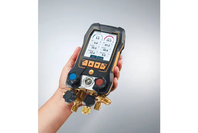 testo 558s – Digital manifold med 4-veis ventilblokk og intuitiv berøringsskjerm 