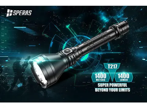 Speras T217 lommelykt i praktisk koffert 1400lm / 1400 meter kastelengde 